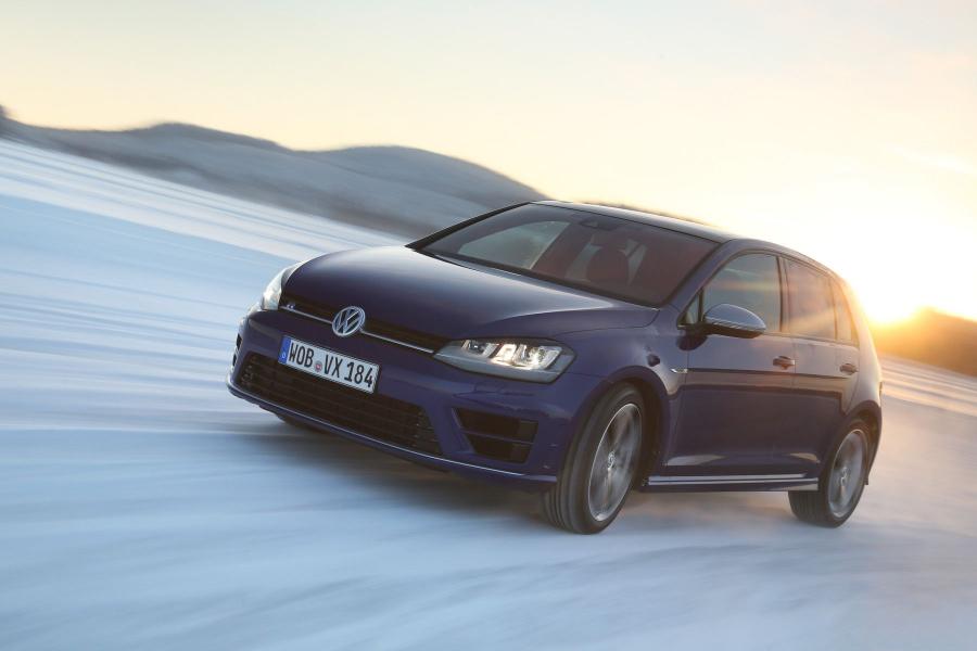  Volkswagen Golf R 5-Door 2013 года  (фото 10 из 100)